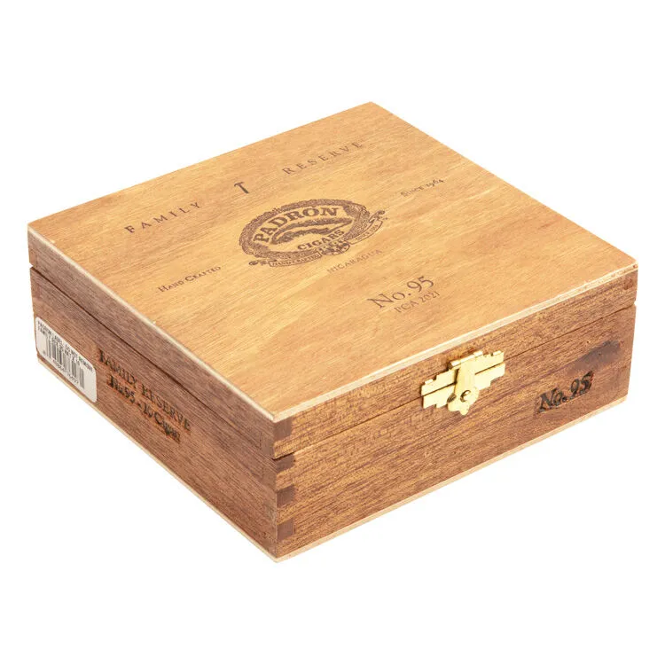 Tabachaze Padron Family Reserve No. 95 Cigar 4.75 x 60 2