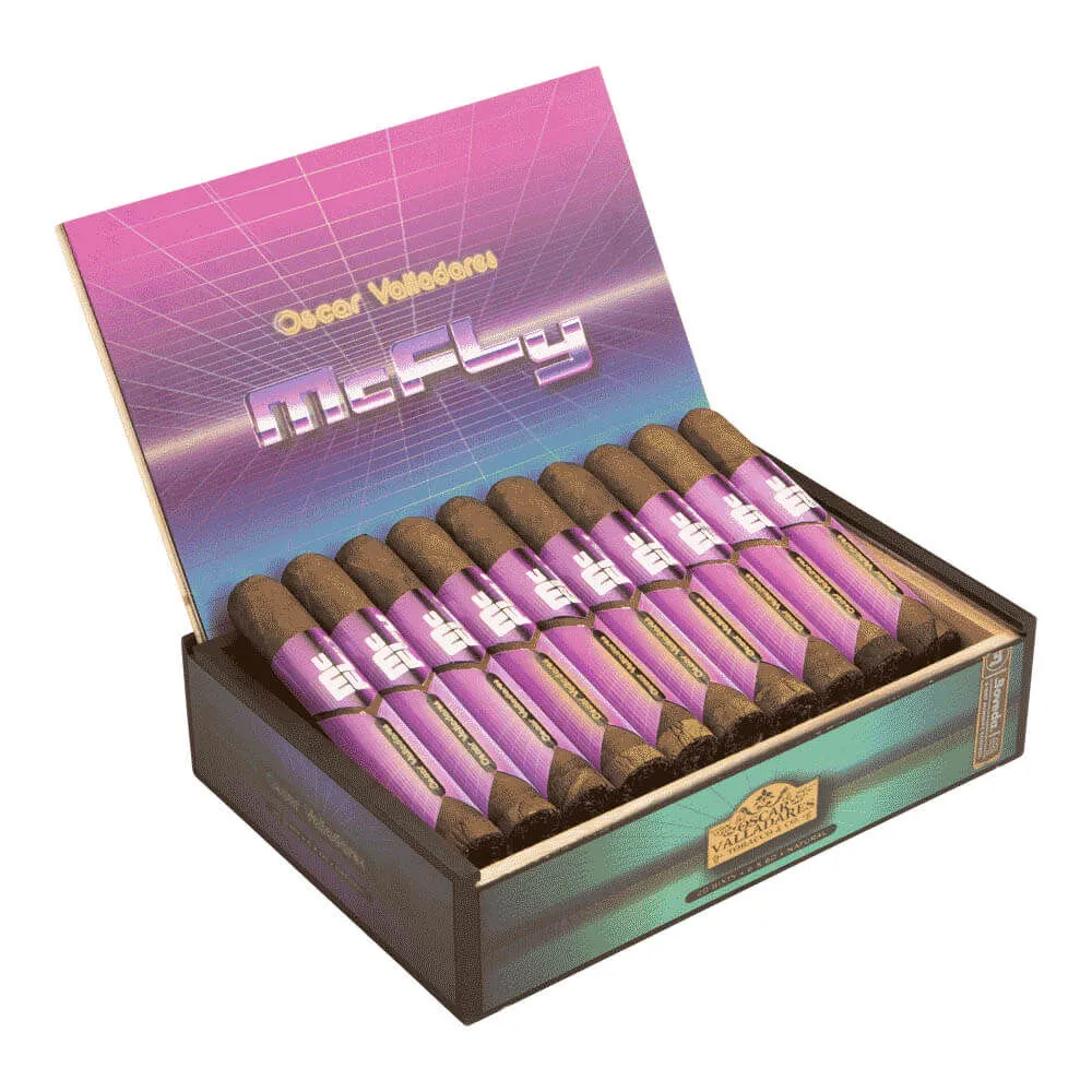 Tabachaze Oscar Valladares McFly Cigar Sixty 6 x 60 1