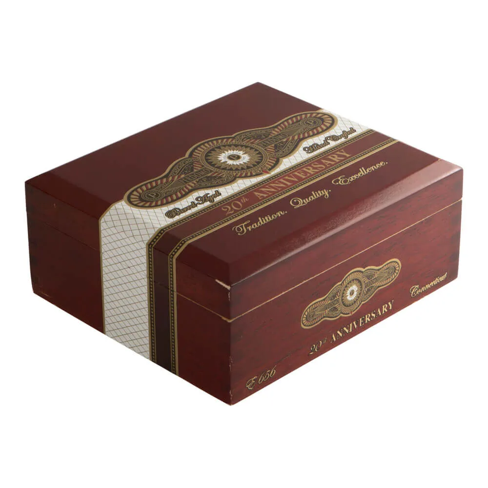 Tabachaze Perdomo 20th Anniversary Connecticut Epicure Cigar 6 x 56 1
