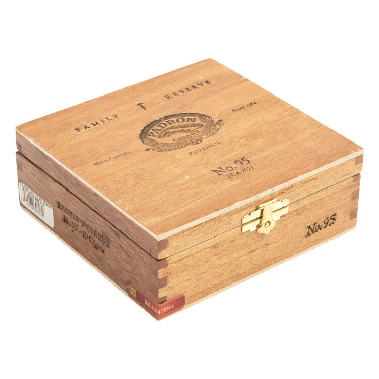 Tabachaze Padron Family Reserve No. 95 Maduro Cigar 4.75 x 60 2