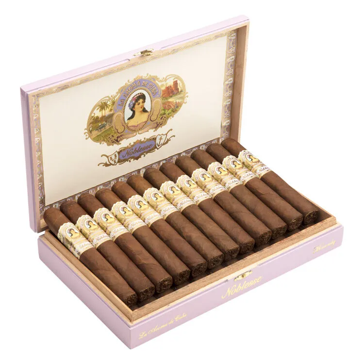 Tabachaze La Aroma de Cuba Noblesse Monarchy Cigar 6.50 x 56 1